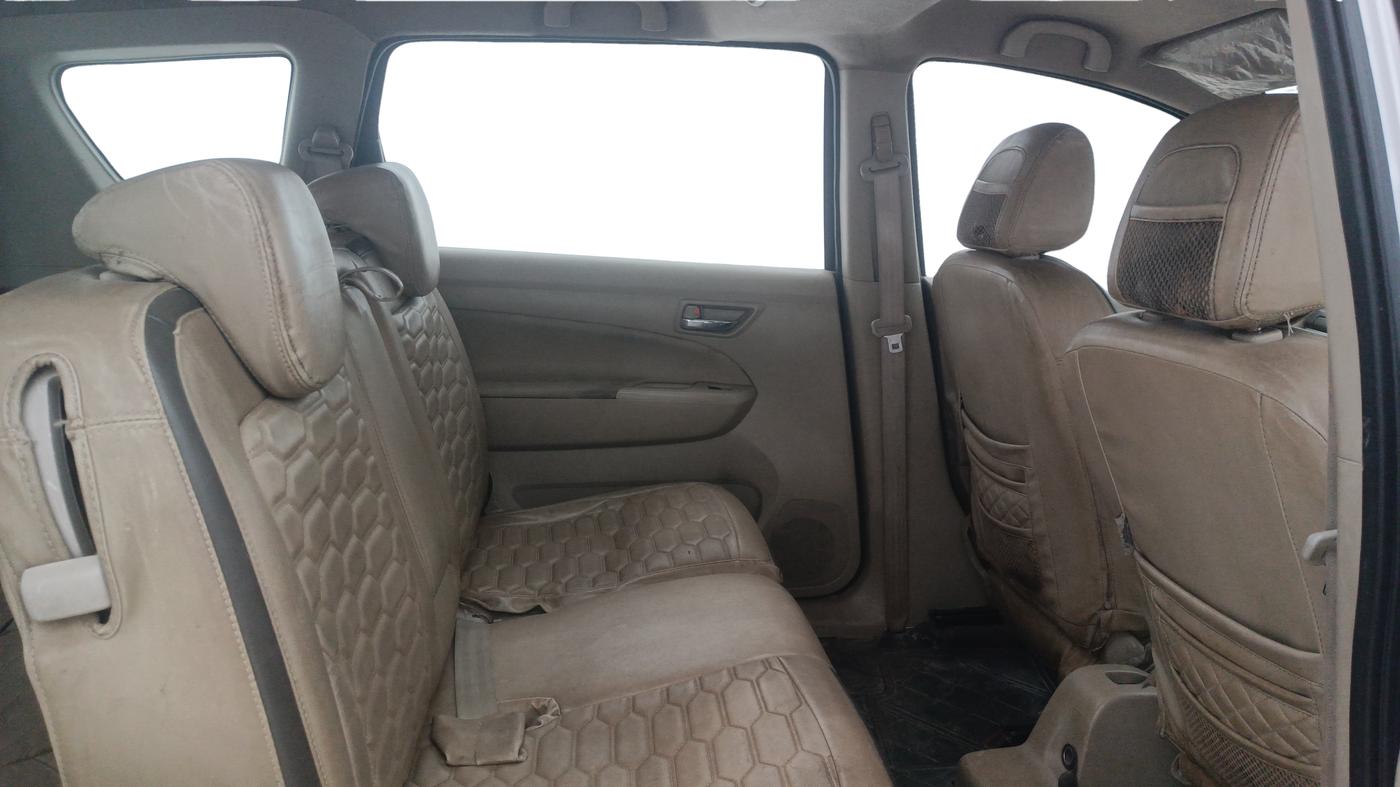2017 Maruti Ertiga VDI SHVS, Diesel, Manual, 1,07,283 km, Right Side Rear Door Cabin