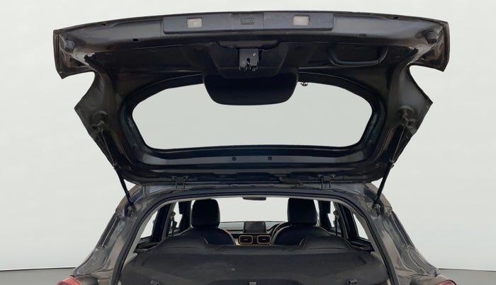 2022 Tata PUNCH ACCOMPLISHED MT, Petrol, Manual, 11,764 km, Boot Door Open