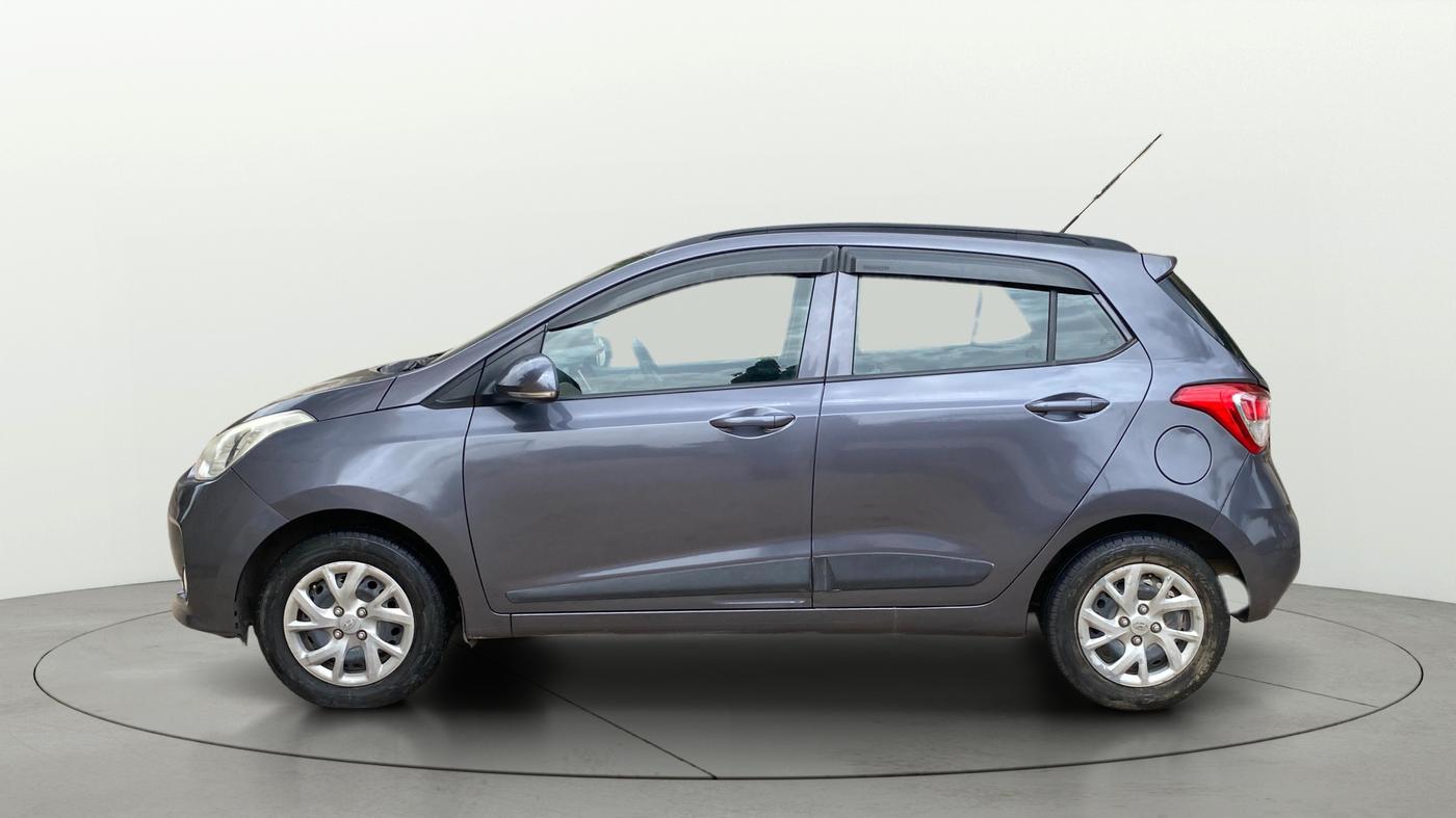 2017 Hyundai Grand i10 SPORTZ (O) 1.2 KAPPA VTVT, Petrol, Manual, 1,22,106 km, Left Side