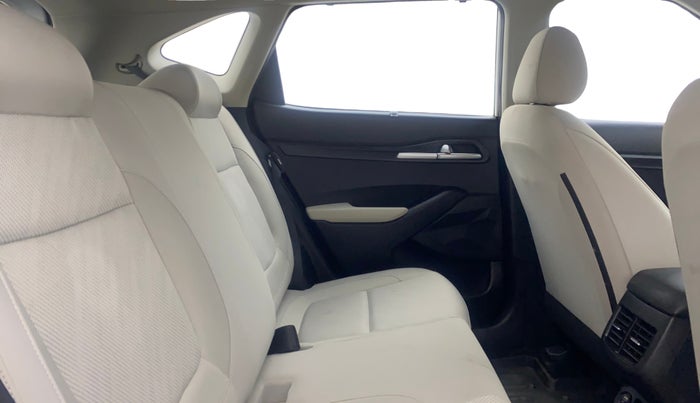 2022 KIA SELTOS HTK PLUS 1.5 DIESEL IMT, Diesel, Manual, 18,945 km, Right Side Rear Door Cabin