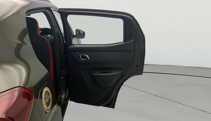 2019 Renault Kwid RXT 1.0 AMT (O), Petrol, Automatic, 18,389 km, RHS Rear Door