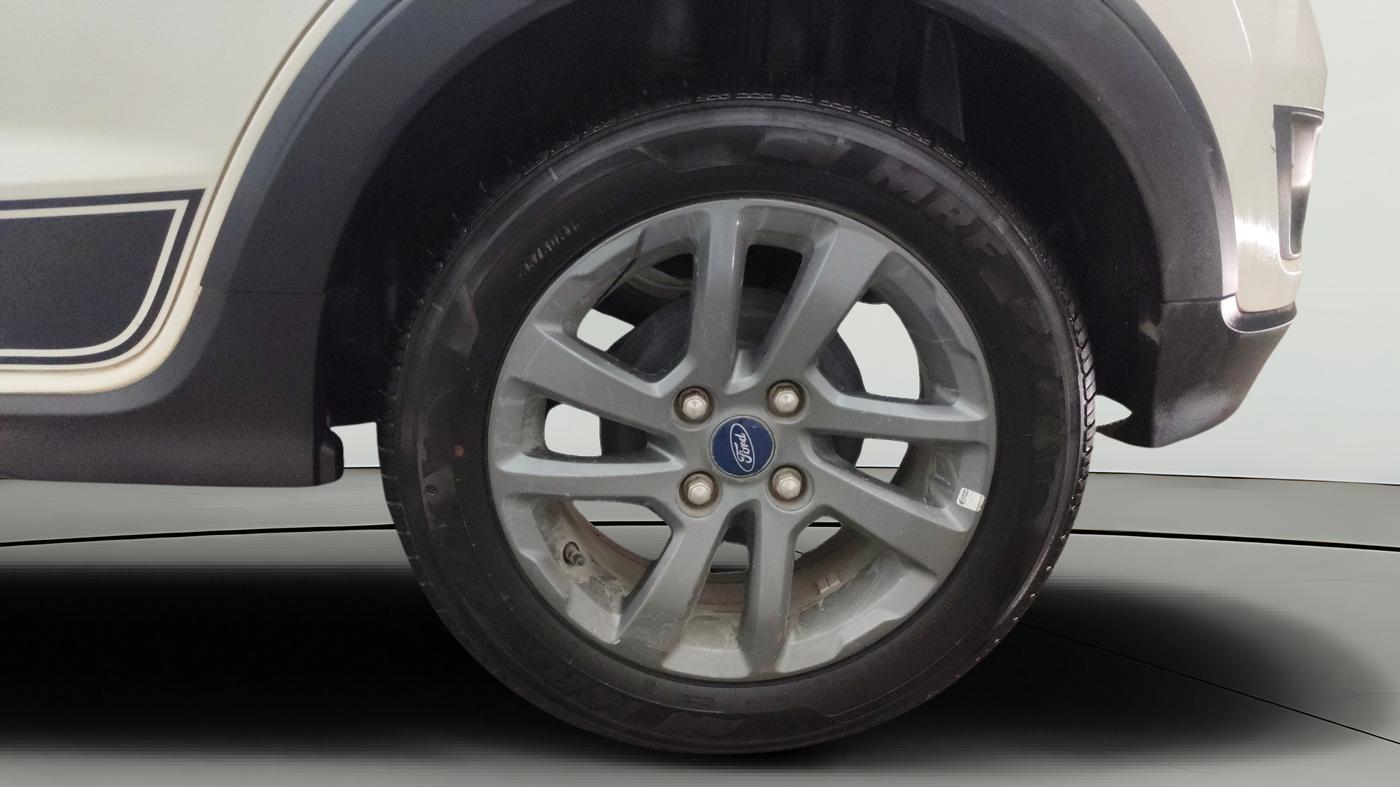 2020 Ford FREESTYLE TITANIUM 1.2 PETROL, Petrol, Manual, 45,534 km, Left Rear Wheel