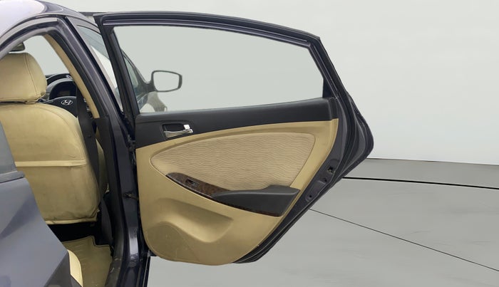 2014 Hyundai Verna FLUIDIC 1.6 CRDI SX AT, Diesel, Automatic, 81,531 km, RHS Rear Door