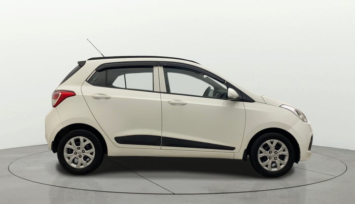 2015 Hyundai Grand i10 SPORTZ 1.2 KAPPA VTVT, Petrol, Manual, 71,440 km, Right Side View
