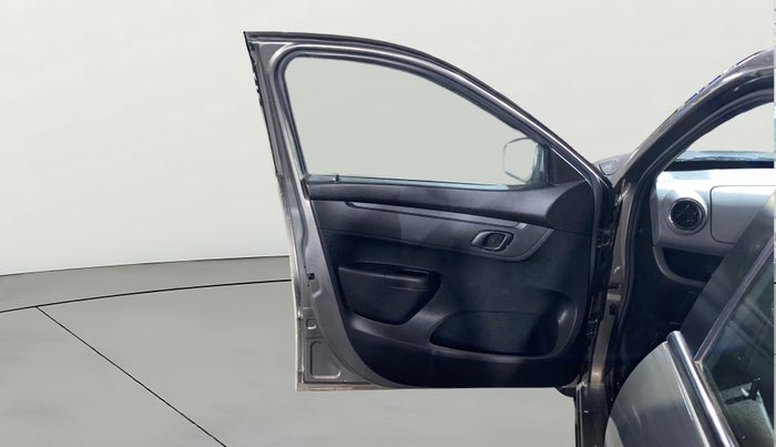 2018 Renault Kwid RXT 1.0 (O), Petrol, Manual, 5,642 km, LHS Front Door