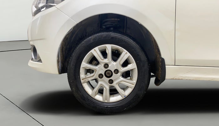 2018 Tata Tiago XZ PETROL, Petrol, Manual, 41,685 km, Left Front Wheel