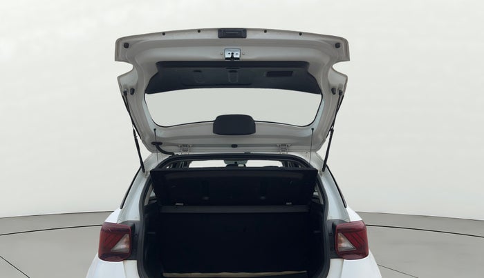 2021 Hyundai VENUE S+ 1.2, Petrol, Manual, 71,178 km, Boot Door Open