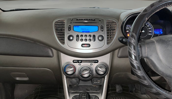 2015 Hyundai i10 SPORTZ 1.1, Petrol, Manual, 33,960 km, Air Conditioner