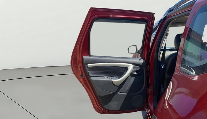 2014 Renault Duster 110 PS RXL ADVENTURE, Diesel, Manual, 1,09,872 km, LHS Rear Door