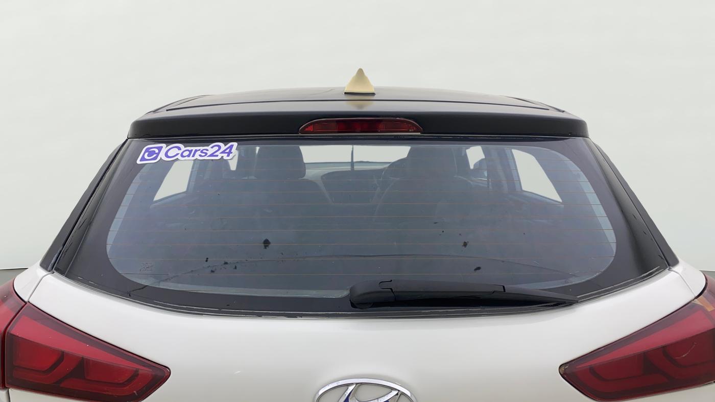 2015 Hyundai Elite i20 ASTA 1.2, CNG, Manual, 1,24,794 km, Rear Windshield