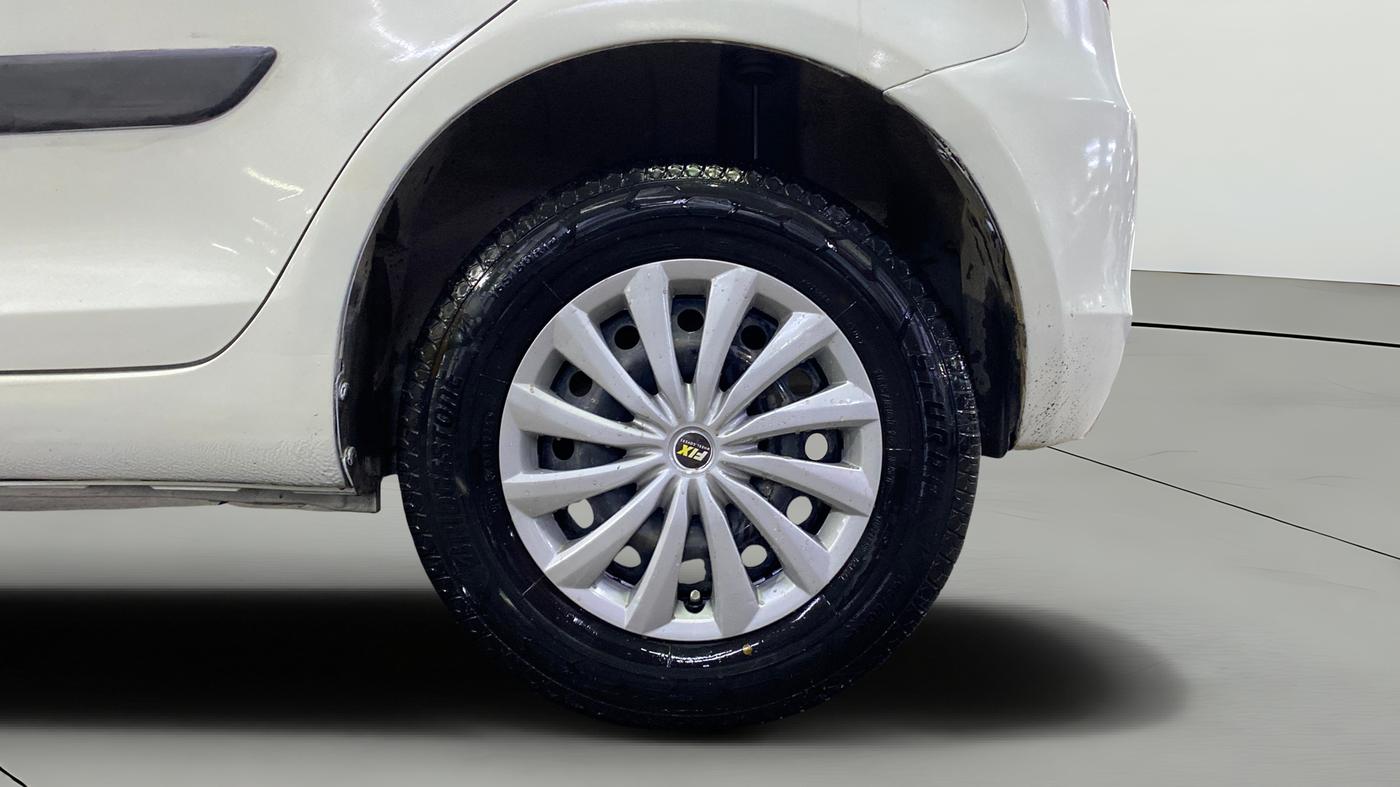 2015 Maruti Swift VXI, Petrol, Manual, 53,624 km, Left Rear Wheel