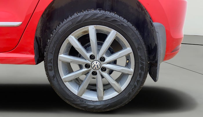 2019 Volkswagen Polo HIGHLINE PLUS 1.0, Petrol, Manual, 70,490 km, Left Rear Wheel