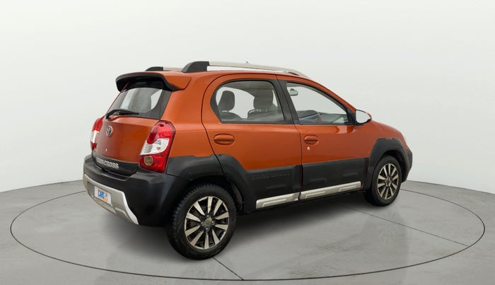2014 Toyota Etios CROSS 1.2 G, Petrol, Manual, 49,998 km, Right Back Diagonal