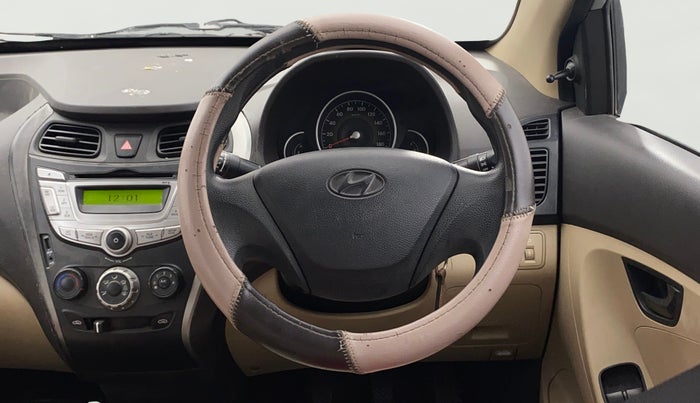 2013 Hyundai Eon MAGNA +, Petrol, Manual, 27,526 km, Steering Wheel Close Up