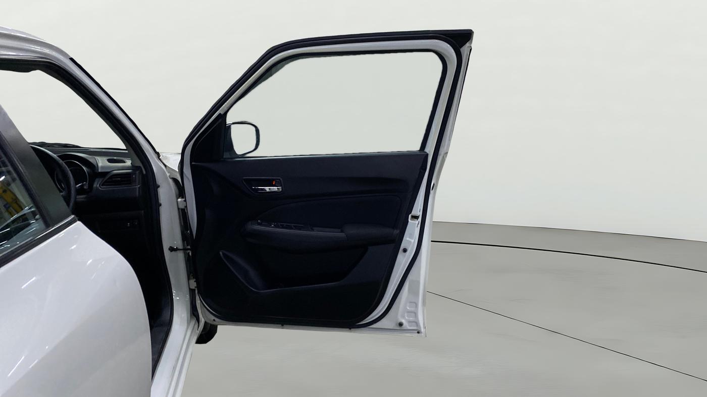 2024 Maruti Swift VXI, Petrol, Manual, 30,367 km, RHS Front Door