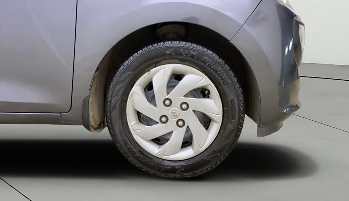 2020 Hyundai NEW SANTRO SPORTZ CNG, CNG, Manual, 1,15,118 km, Right Front Wheel