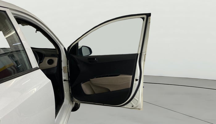 2015 Hyundai Grand i10 MAGNA 1.2 KAPPA VTVT, Petrol, Manual, 29,565 km, RHS Front Door