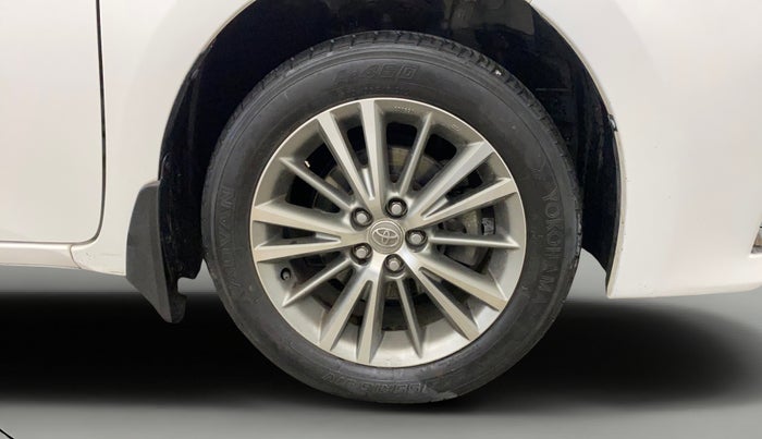 2015 Toyota Corolla Altis VL CVT PETROL, Petrol, Automatic, 63,955 km, Right Front Wheel