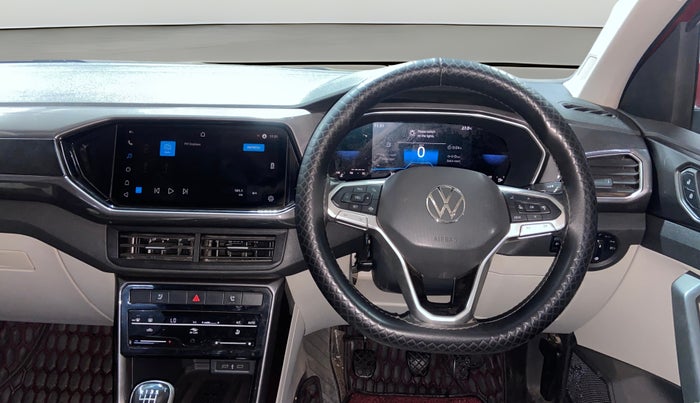 2022 Volkswagen TAIGUN TOPLINE 1.0 TSI MT, Petrol, Manual, 39,605 km, Steering Wheel Close Up