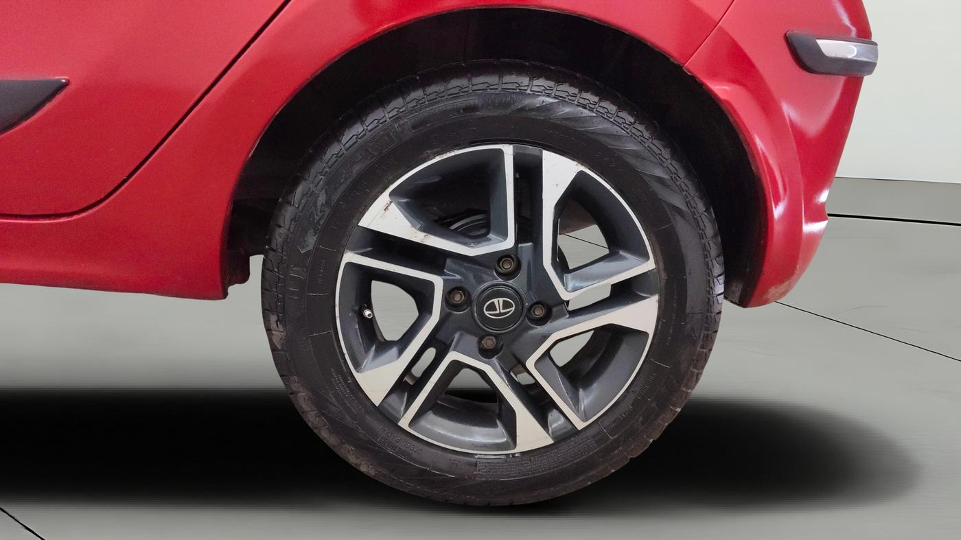 2019 Tata Tiago XZ PLUS PETROL, CNG, Manual, 79,805 km, Left Rear Wheel