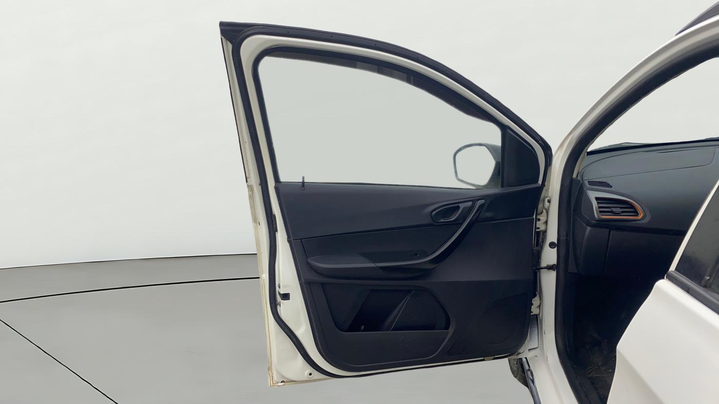 2019 Tata TIAGO NRG PETROL, Petrol, Manual, 1,08,099 km, LHS Front Door