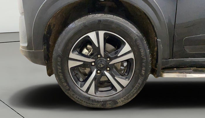 2024 Tata NEXON Creative 1.5 Revotorq 6MT Dark Edition, Diesel, Manual, 20,886 km, Left Front Wheel