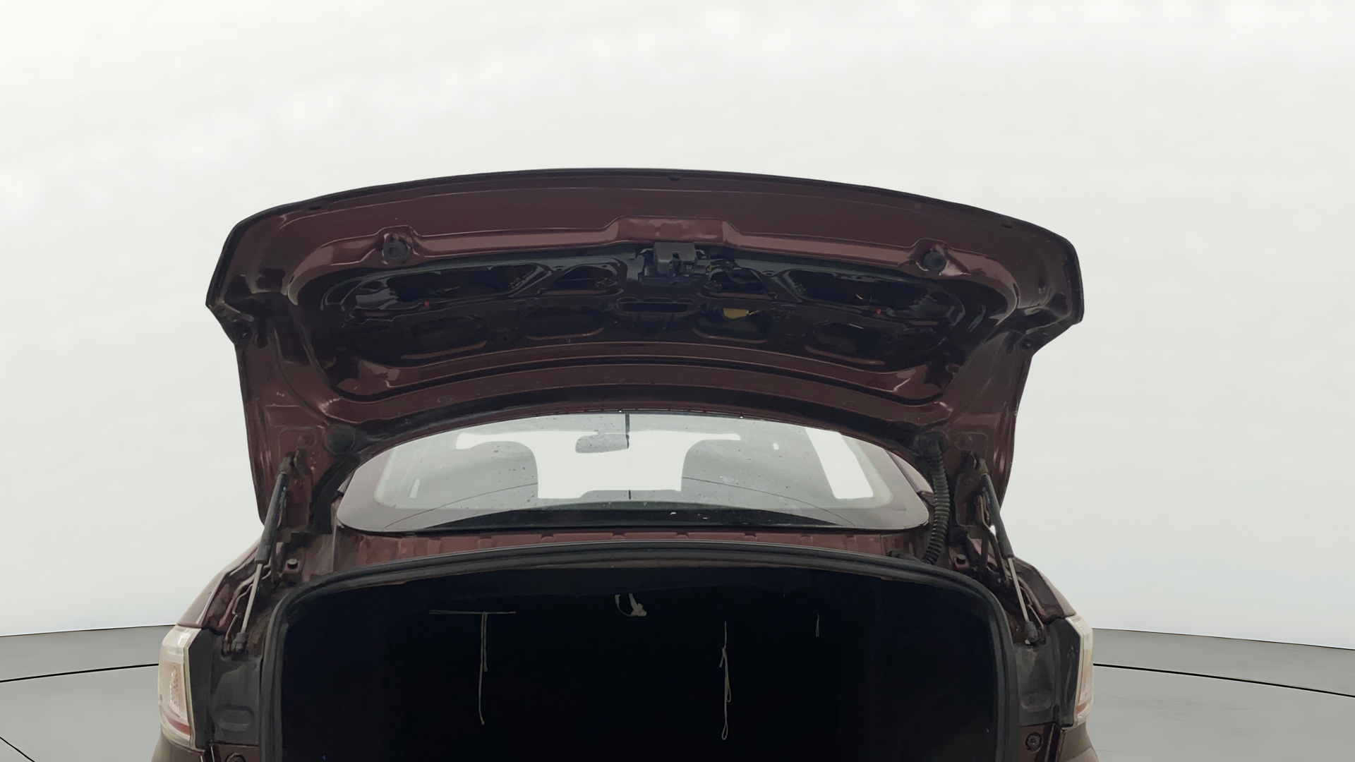 camera-Boot-Door-Open