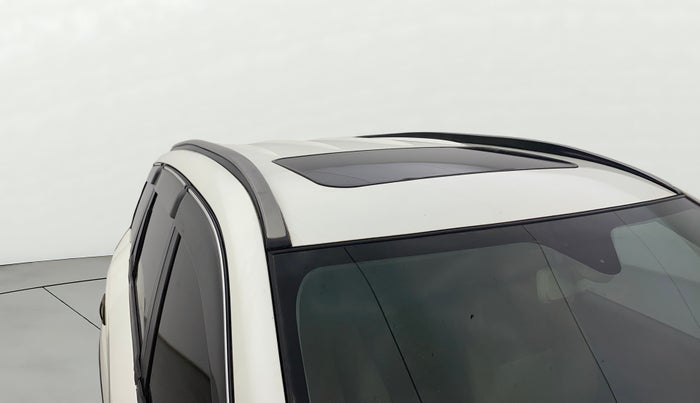 2019 Mahindra XUV500 W9, Diesel, Manual, 66,370 km, Roof