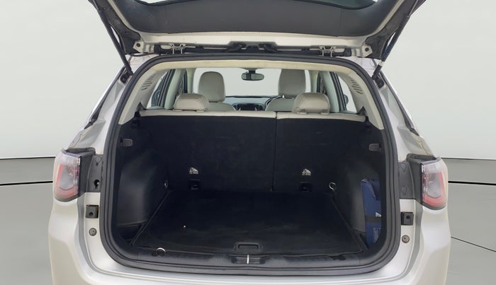 2017 Jeep Compass LIMITED (O) 2.0 DIESEL 4X4, Diesel, Manual, 72,840 km, Boot Open Zoomed View