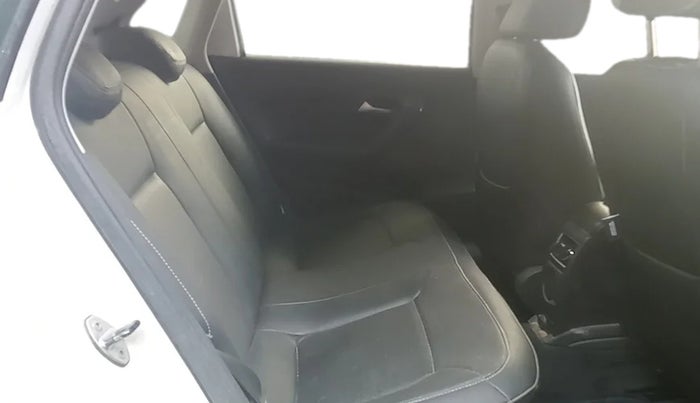 2020 Volkswagen Polo HIGHLINE PLUS 1.0L TSI, Petrol, Manual, 61,014 km, Right Side Rear Door Cabin