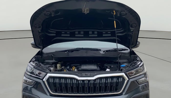 2023 Skoda KUSHAQ STYLE 1.0L TSI MT, Petrol, Manual, 66,576 km, Open Bonet