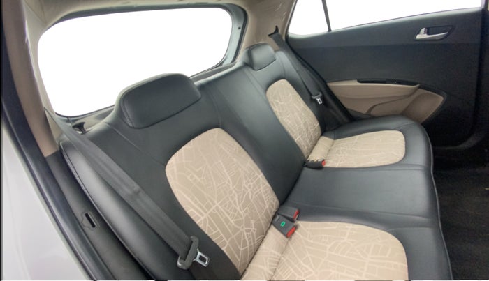 2019 Hyundai Grand i10 SPORTZ 1.2 KAPPA VTVT, Petrol, Manual, 32,859 km, Right Side Rear Door Cabin