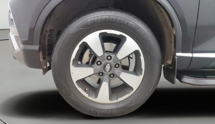 2022 Mahindra ALTURAS G4 4WD AT, Diesel, Automatic, 28,121 km, Left Front Wheel