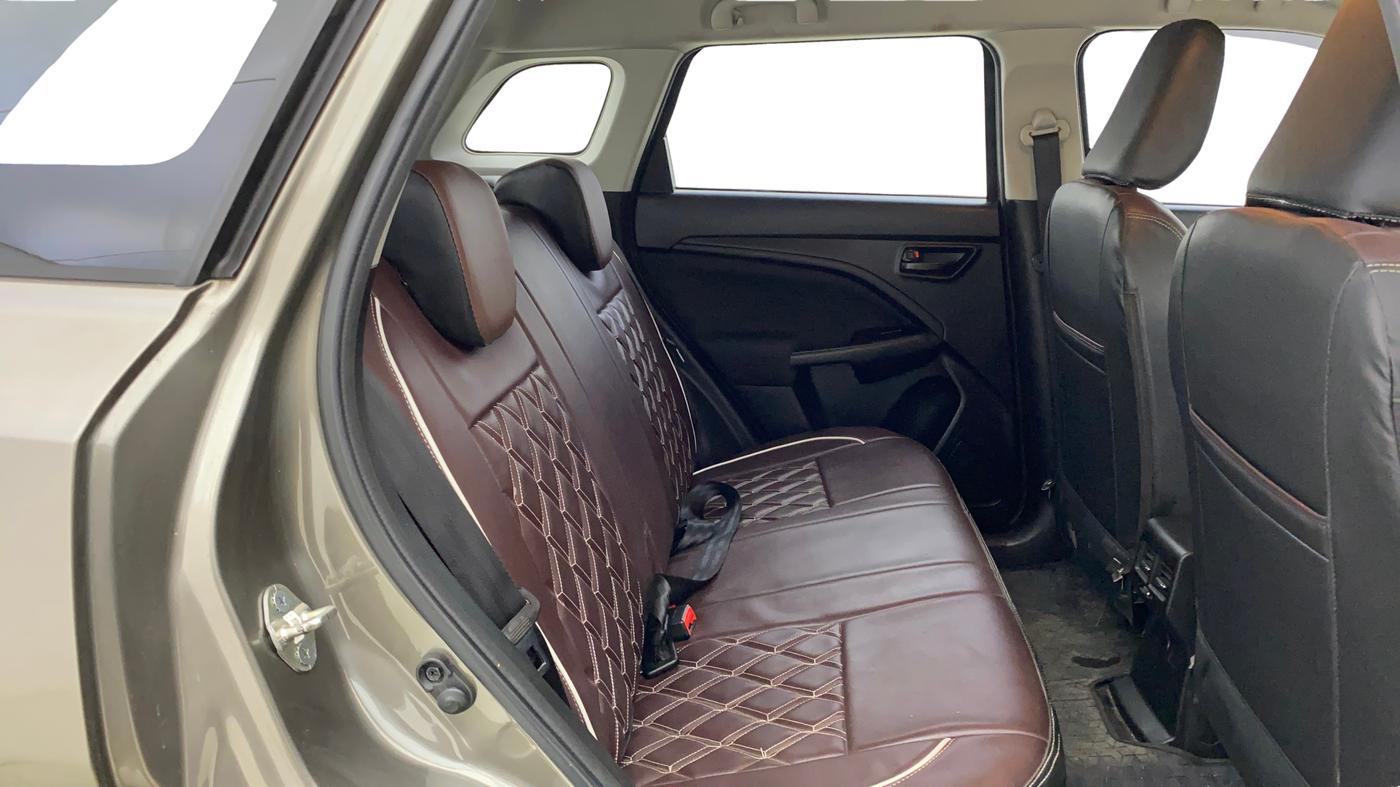 2022 Maruti BREZZA VXI SMART HYBRID, Petrol, Manual, 24,059 km, Right Side Rear Door Cabin