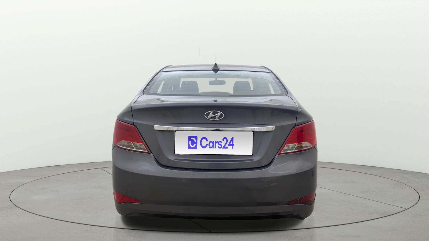 2015 Hyundai Verna FLUIDIC 4S 1.6 VTVT S(O), Petrol, Manual, 52,154 km, Back/Rear
