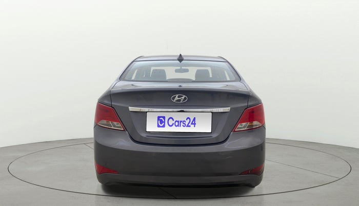 2015 Hyundai Verna FLUIDIC 4S 1.6 VTVT S(O), Petrol, Manual, 52,154 km, Back/Rear