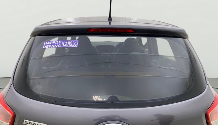 2017 Hyundai Grand i10 MAGNA 1.2 KAPPA VTVT, CNG, Manual, 1,17,518 km, Rear Windshield