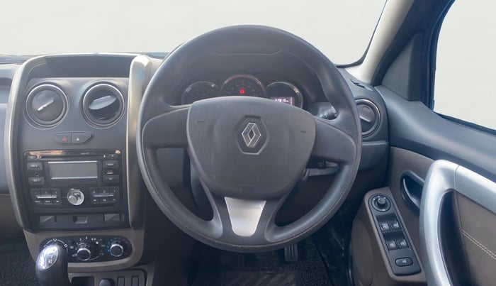 2016 Renault Duster RXL PETROL, Petrol, Manual, 52,815 km, Steering Wheel Close Up