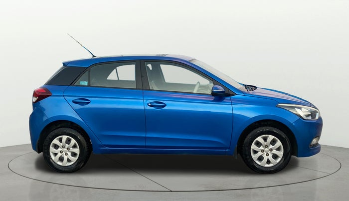 2017 Hyundai Elite i20 SPORTZ 1.2, Petrol, Manual, 36,068 km, Right Side View