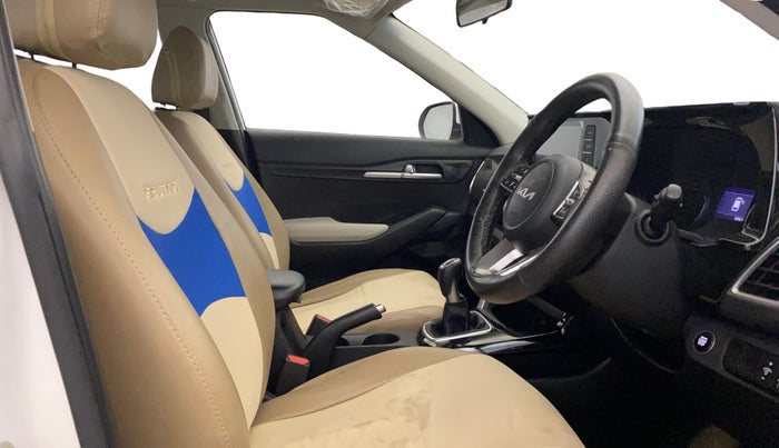 2022 KIA SELTOS HTK PLUS 1.5 IMT, Petrol, Manual, 29,009 km, Right Side Front Door Cabin