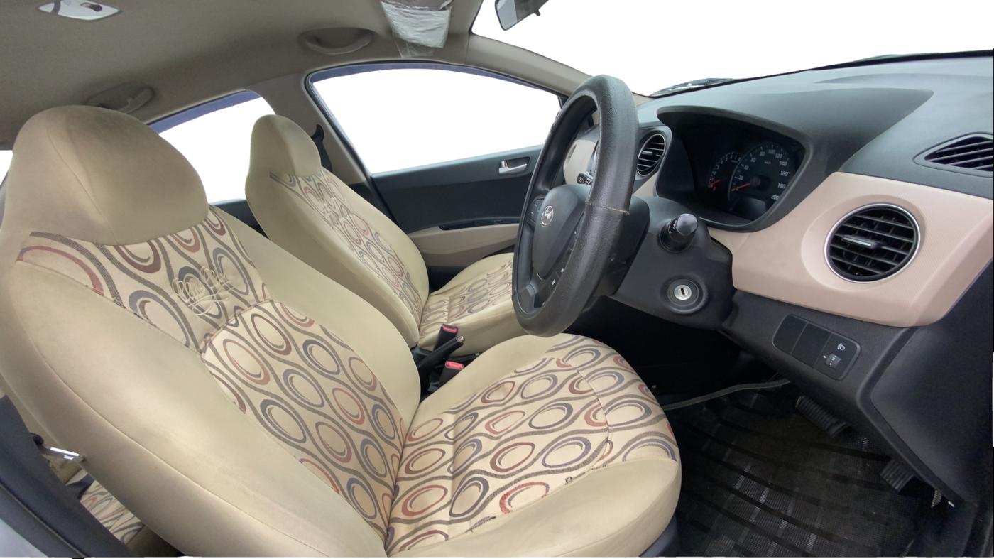 2016 Hyundai Xcent S AT 1.2, Petrol, Automatic, 65,303 km, Right Side Front Door Cabin