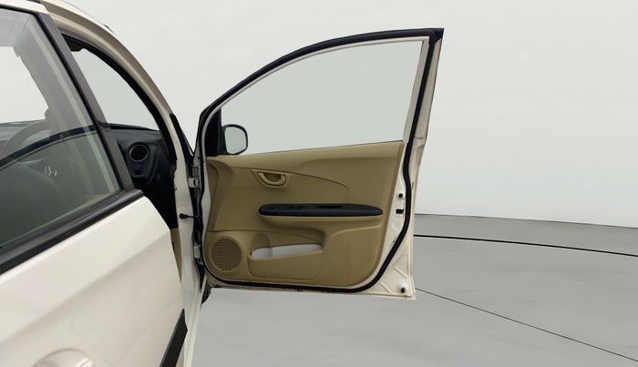 2014 Honda Brio S MT, Petrol, Manual, 67,673 km, RHS Front Door