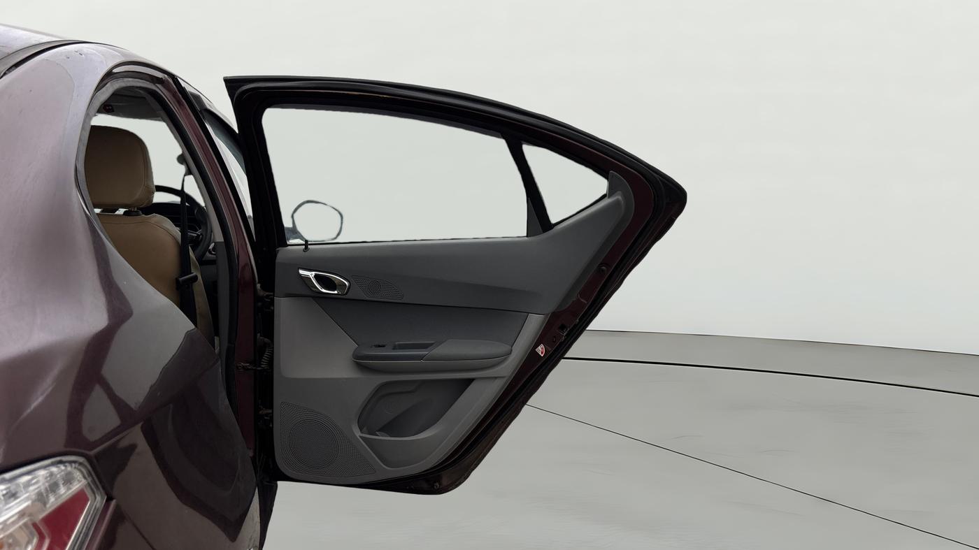2021 Tata TIGOR XZA PLUS PETROL, Petrol, Automatic, 39,947 km, RHS Rear Door