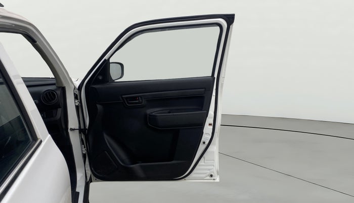 2024 Maruti S PRESSO VXI (O), Petrol, Manual, 2,606 km, RHS Front Door