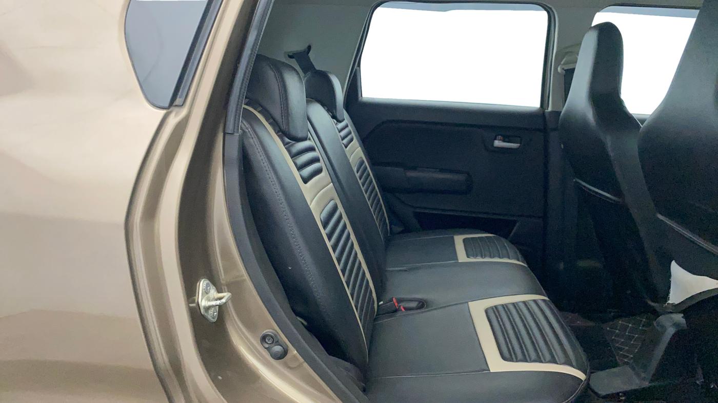2023 Maruti New Wagon-R VXI CNG 1.0, CNG, Manual, 38,022 km, Right Side Rear Door Cabin