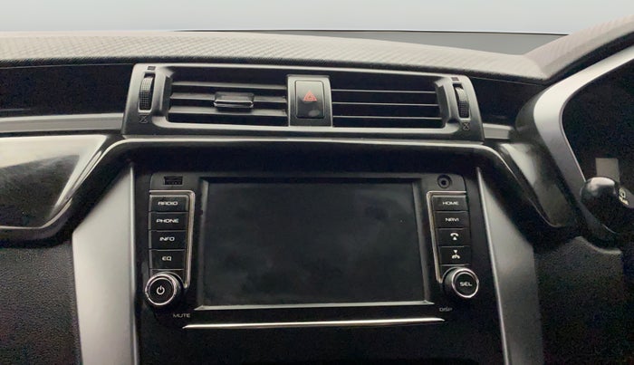 2017 Mahindra KUV 100 NXT K8 P 6 STR DUAL TONE, Petrol, Manual, 40,703 km, Air Conditioner