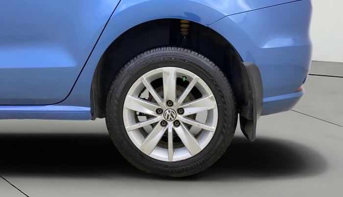 2016 Volkswagen Ameo HIGHLINE DSG 1.5 DIESEL , Diesel, Automatic, 1,21,481 km, Left Rear Wheel