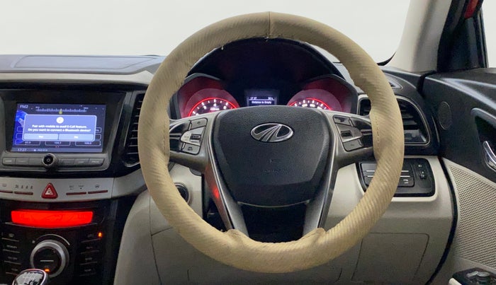 2019 Mahindra XUV300 W8 (O) 1.2 PETROL, Petrol, Manual, 64,322 km, Steering Wheel Close Up