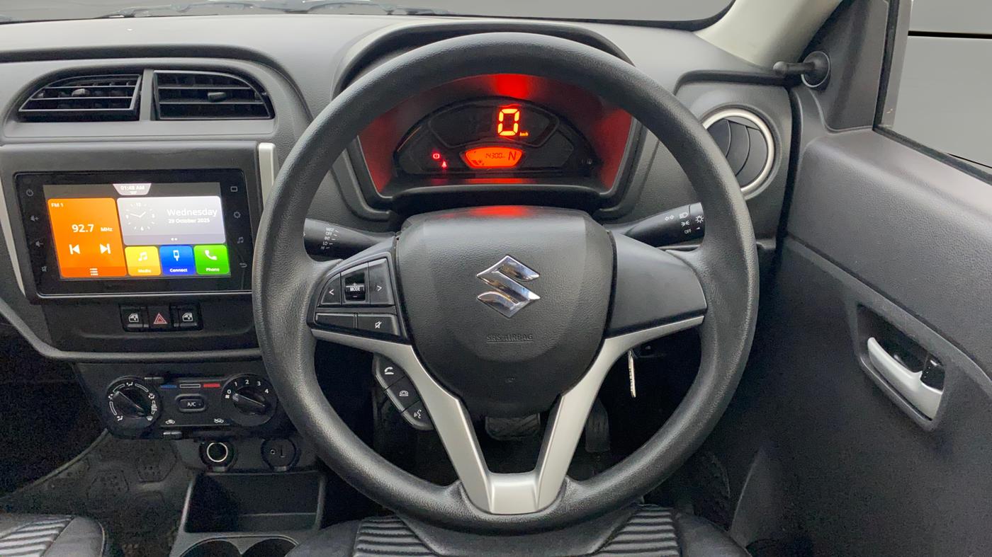 2023 Maruti Alto K10 VXI PLUS AMT, Petrol, Automatic, 14,300 km, Steering Wheel Close Up