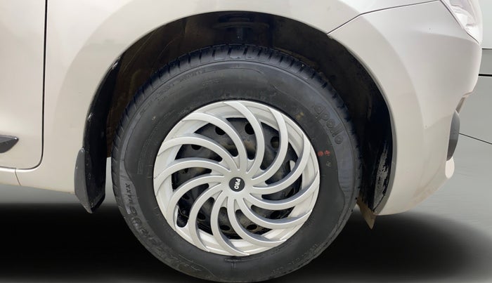 2020 Maruti Swift VXI, Petrol, Manual, 80,344 km, Right Front Wheel